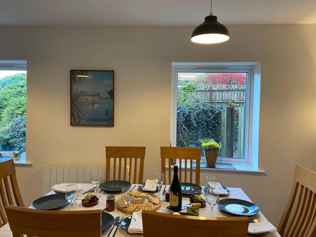 Town House In Ideal Location Central Enniskillen Exteriör bild