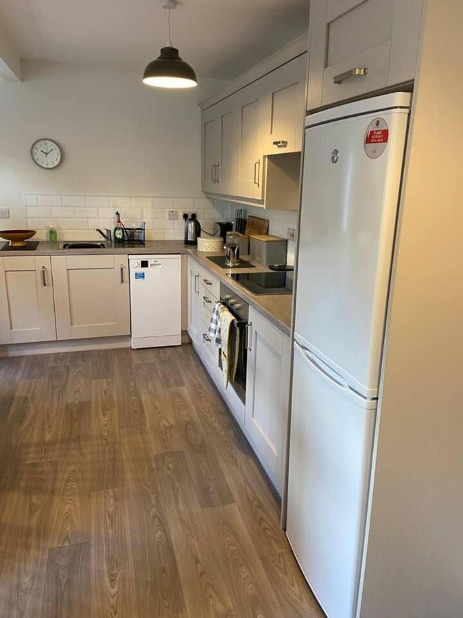 Town House In Ideal Location Central Enniskillen Exteriör bild