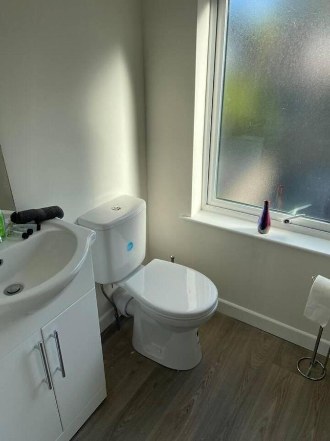 Town House In Ideal Location Central Enniskillen Exteriör bild